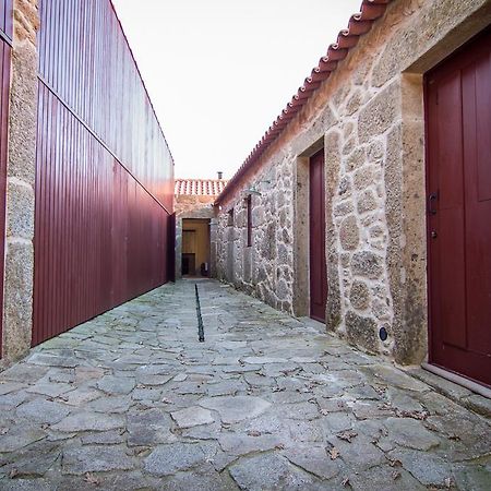 Casas Dos Avos Guest House Вале де Камбра Стая снимка
