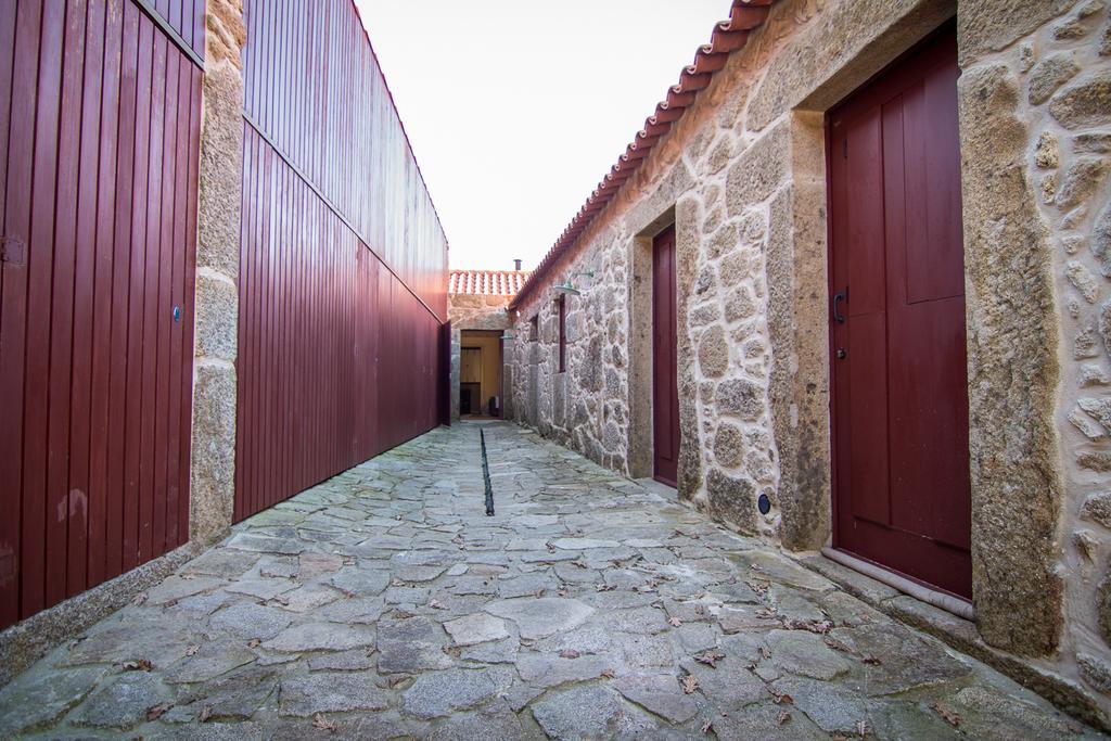 Casas Dos Avos Guest House Вале де Камбра Стая снимка