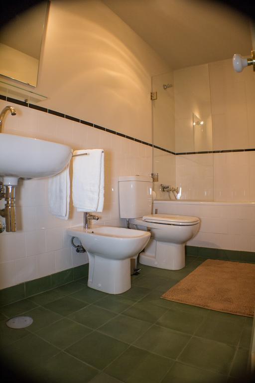 Casas Dos Avos Guest House Вале де Камбра Стая снимка