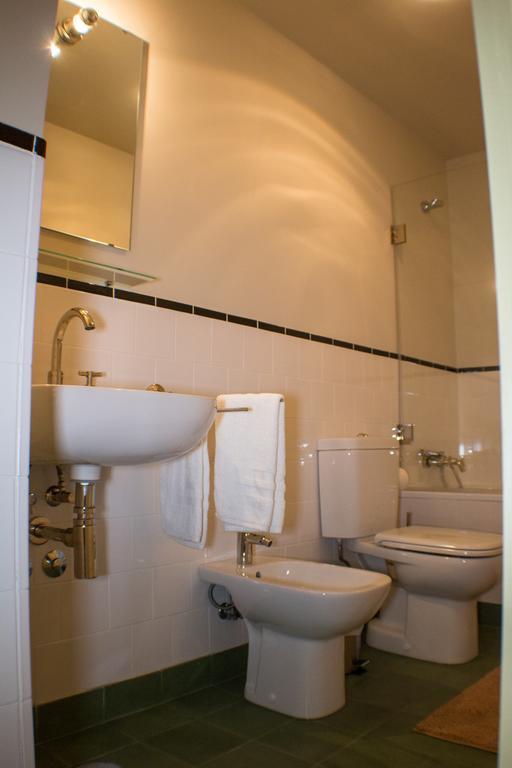 Casas Dos Avos Guest House Вале де Камбра Стая снимка
