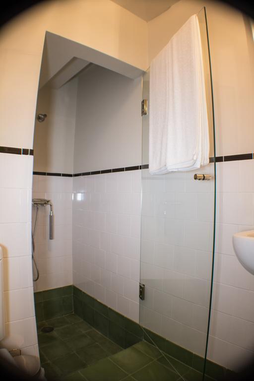 Casas Dos Avos Guest House Вале де Камбра Стая снимка